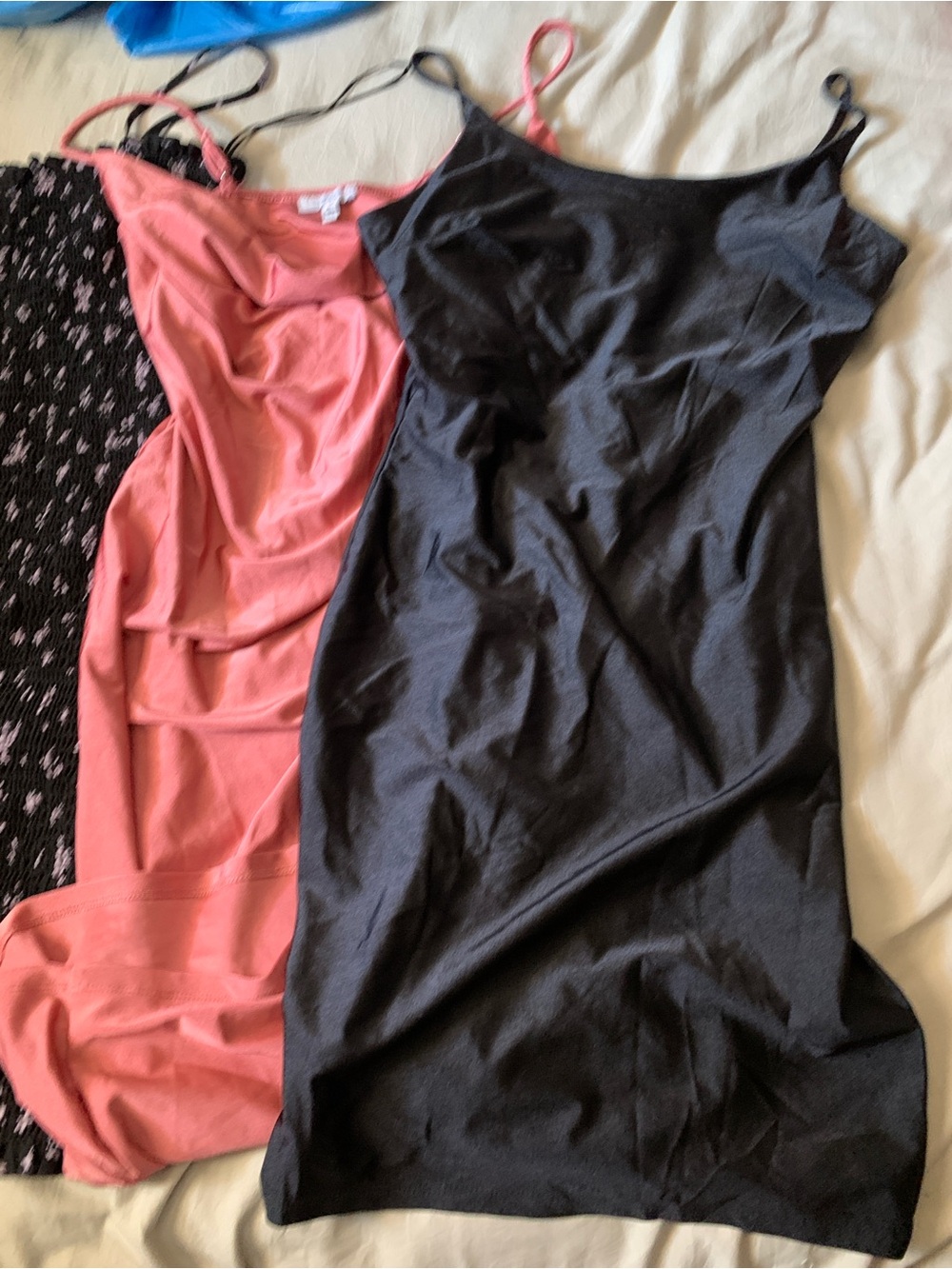 DRESS BUNDLE ‼️ - Picture 2 of 4